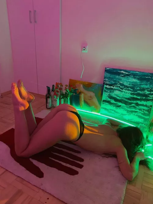 I love teasing you with my ass