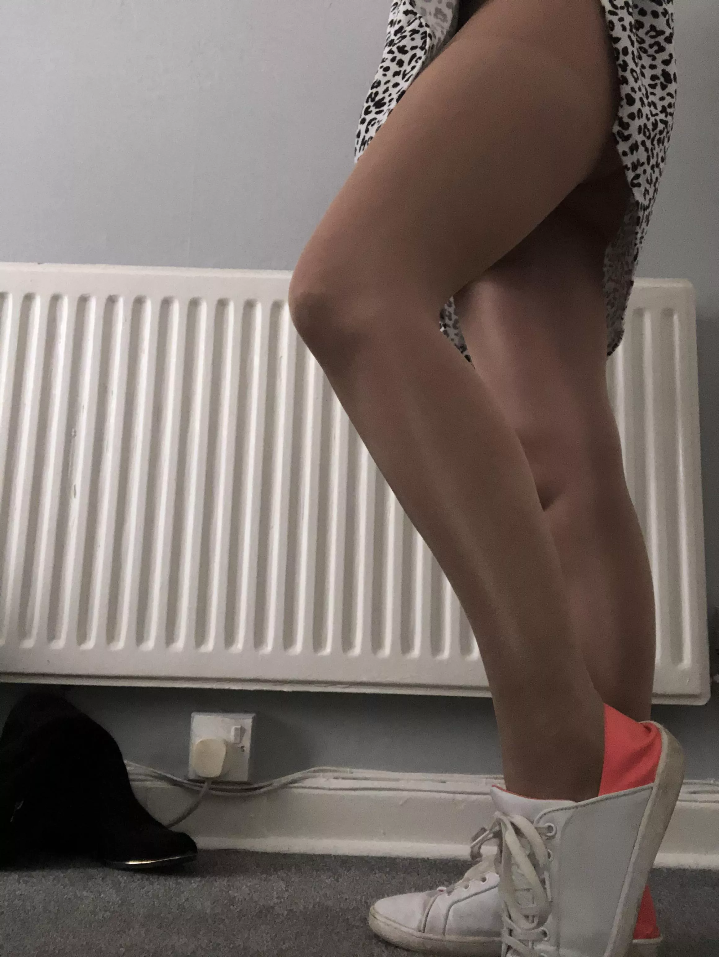 I love the shine on this pair of pantyhose 😘