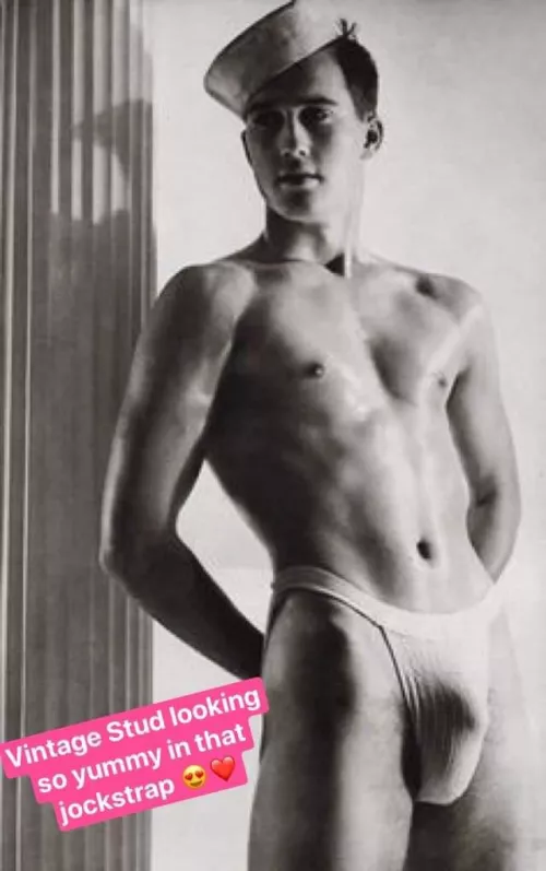 I love the vintage jockstrap on him, he looks so sexy in it. I need a vintage, retro jock like this 😍🥵