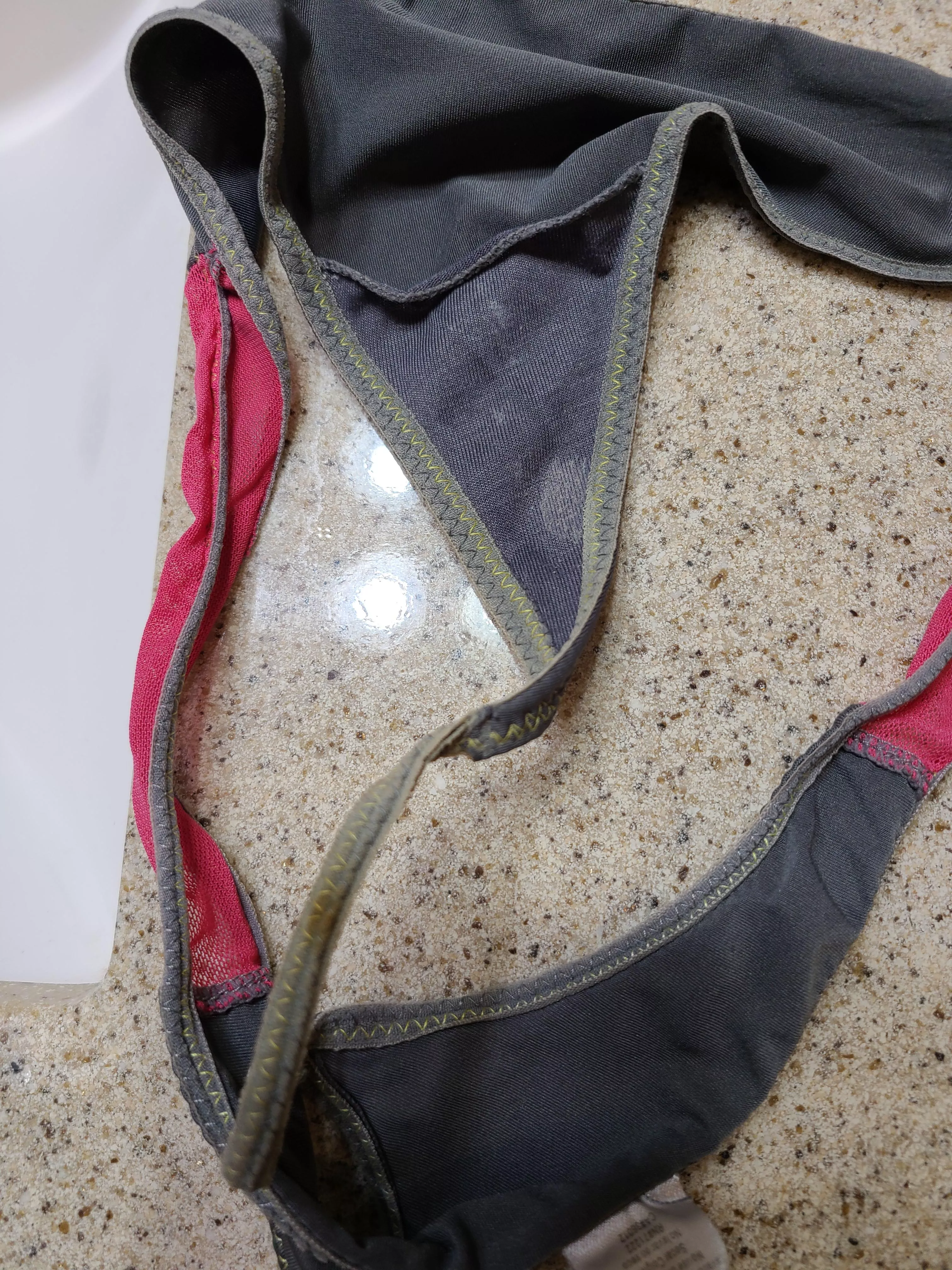 I love the way the string on this thong rubs on my...well you know where 😉 Very strong scented panties!