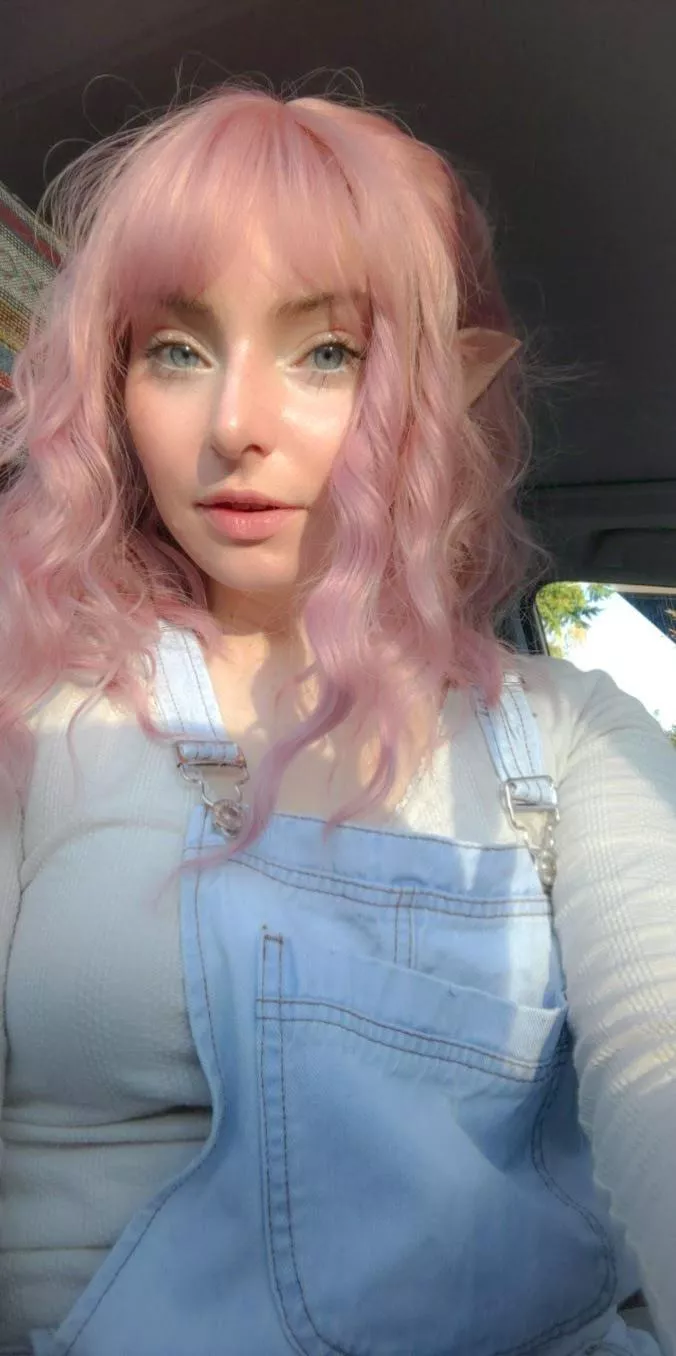 ☀️I love when the sun plays with my pink hair ☀️ ☀️I love when the sun plays with my pink hair ☀️