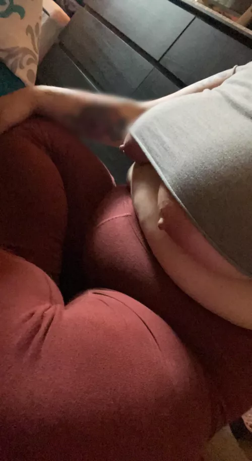 I love when they hang out of the bottom of my shirt 🥰