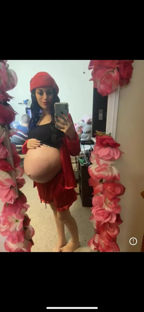 I loved being pregnant with my twins! I made sure I filmed a lot so I could share it with you guys for forever!