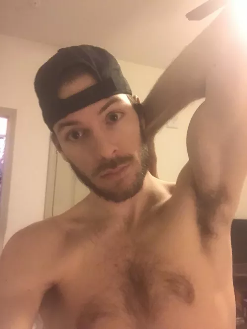 I may not be the smartest, coolest, or hottest, but I’m for sure the sleepiest 😴🥱