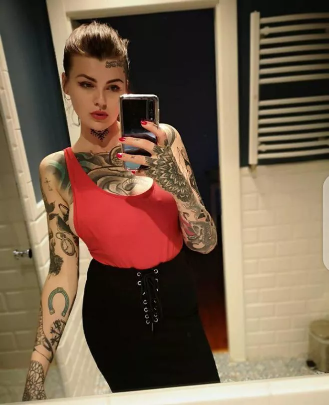 I might look pretty and gentle but very strict when it comes to showing your submission. My pleasure should be your aim just like you have to earn my attention.HMU so if you’d be interested: snap : dominant4slut