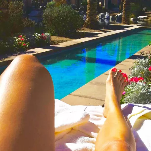 I need a massage Guess what I want u to use [f]or lotion on my 50 yo legs