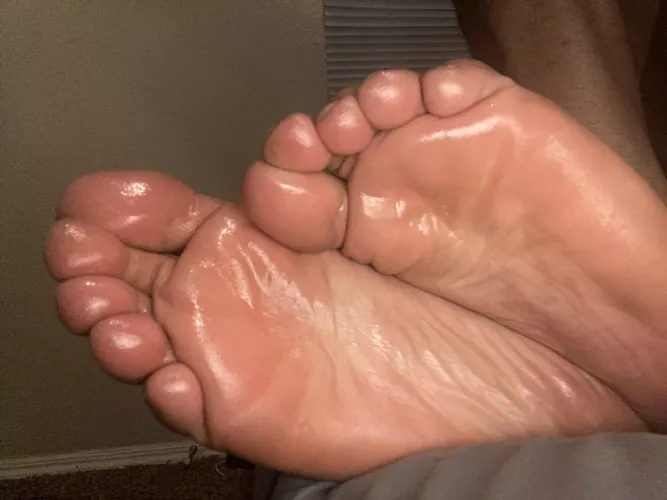 I need some hot, gooey cum on my soles