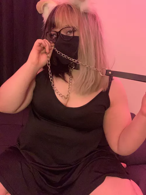 I need someone to lead me around