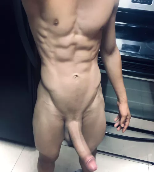 I need someone to worship this dick 😈🐷🤑