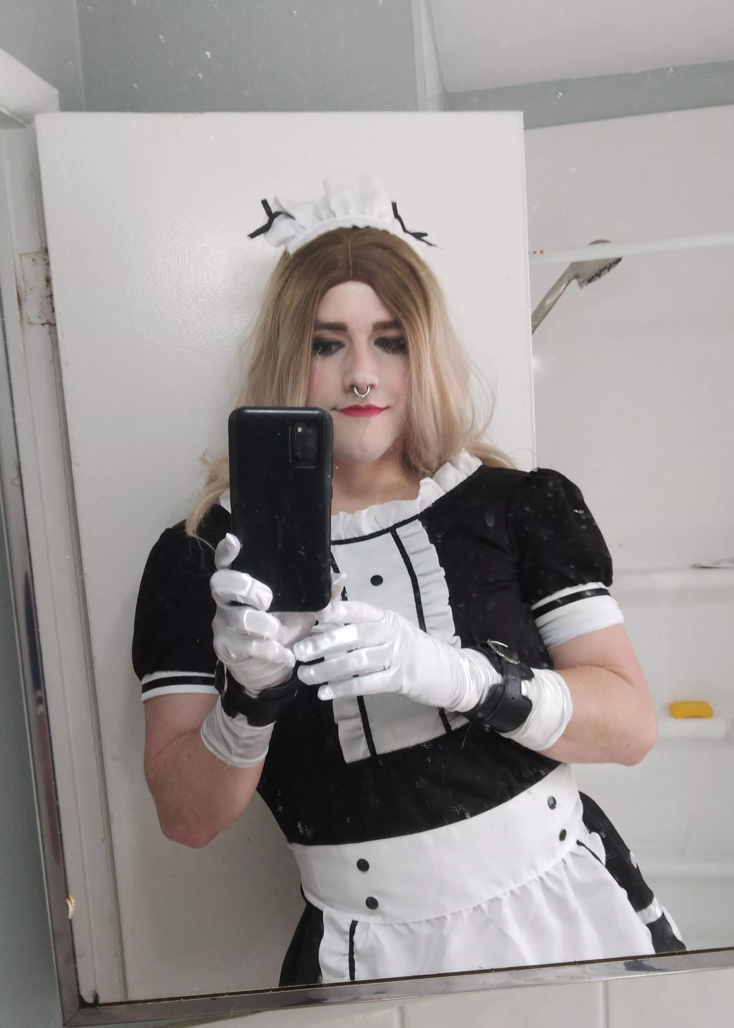 I need tasks fit for a sissy maid 😘