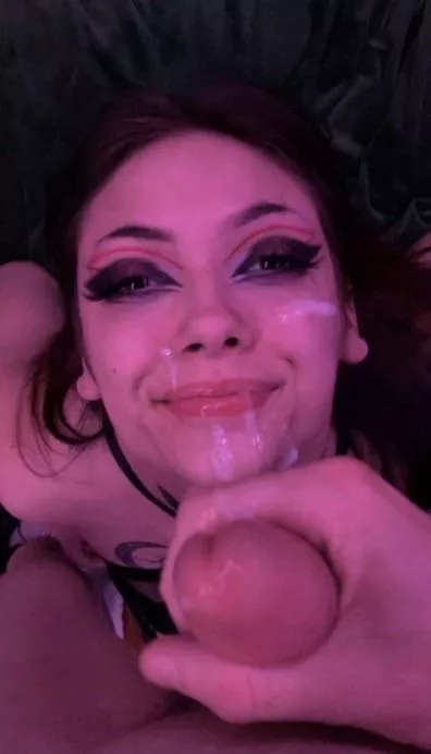 I think I look extra pretty 🥰