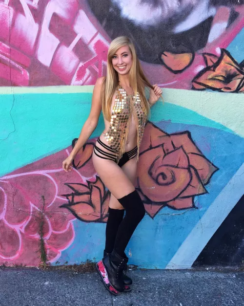 I think I need to wear this on the next festival