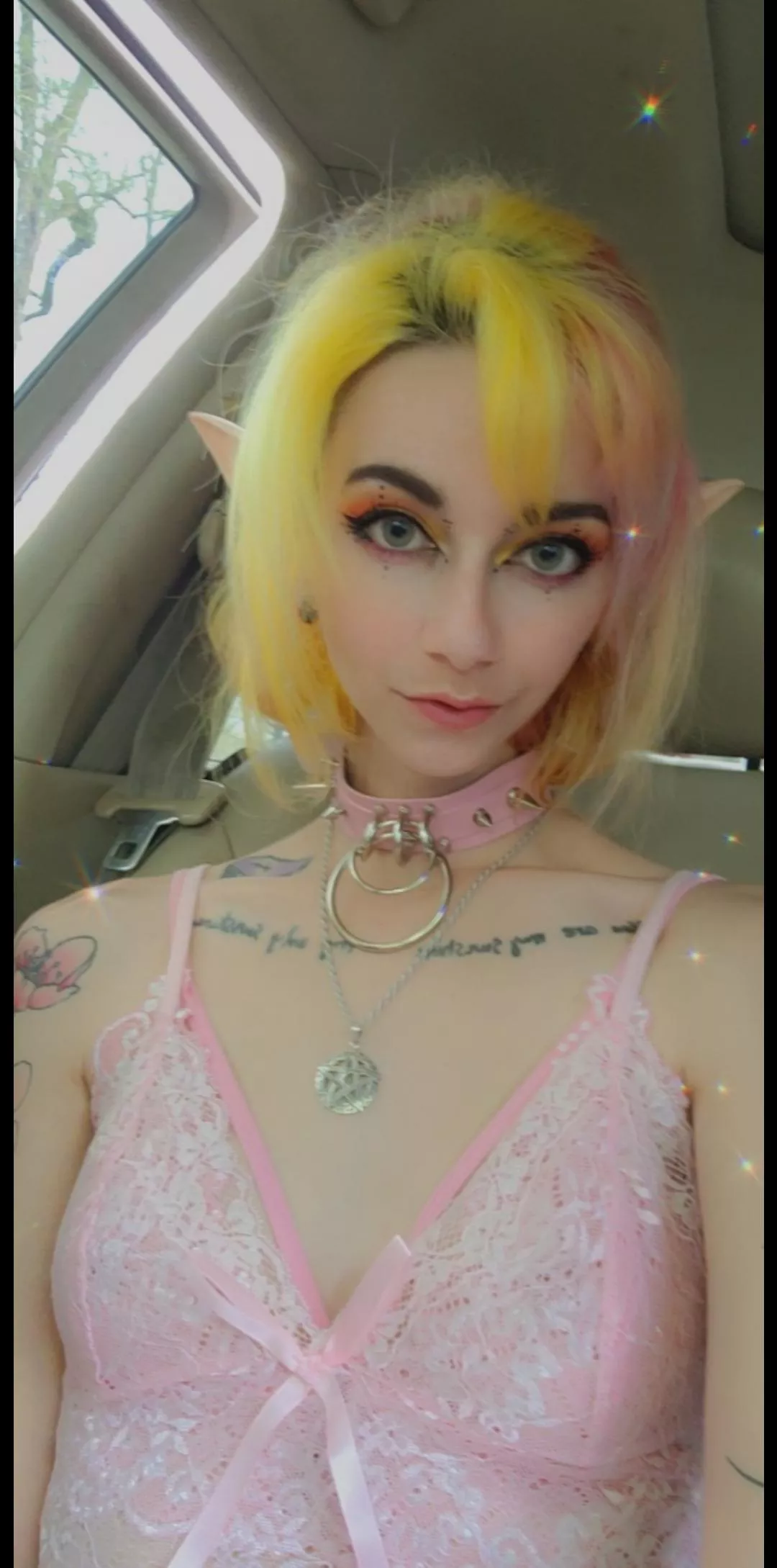 I think it looks lovely around my neck. pretty in pink or whatever <3