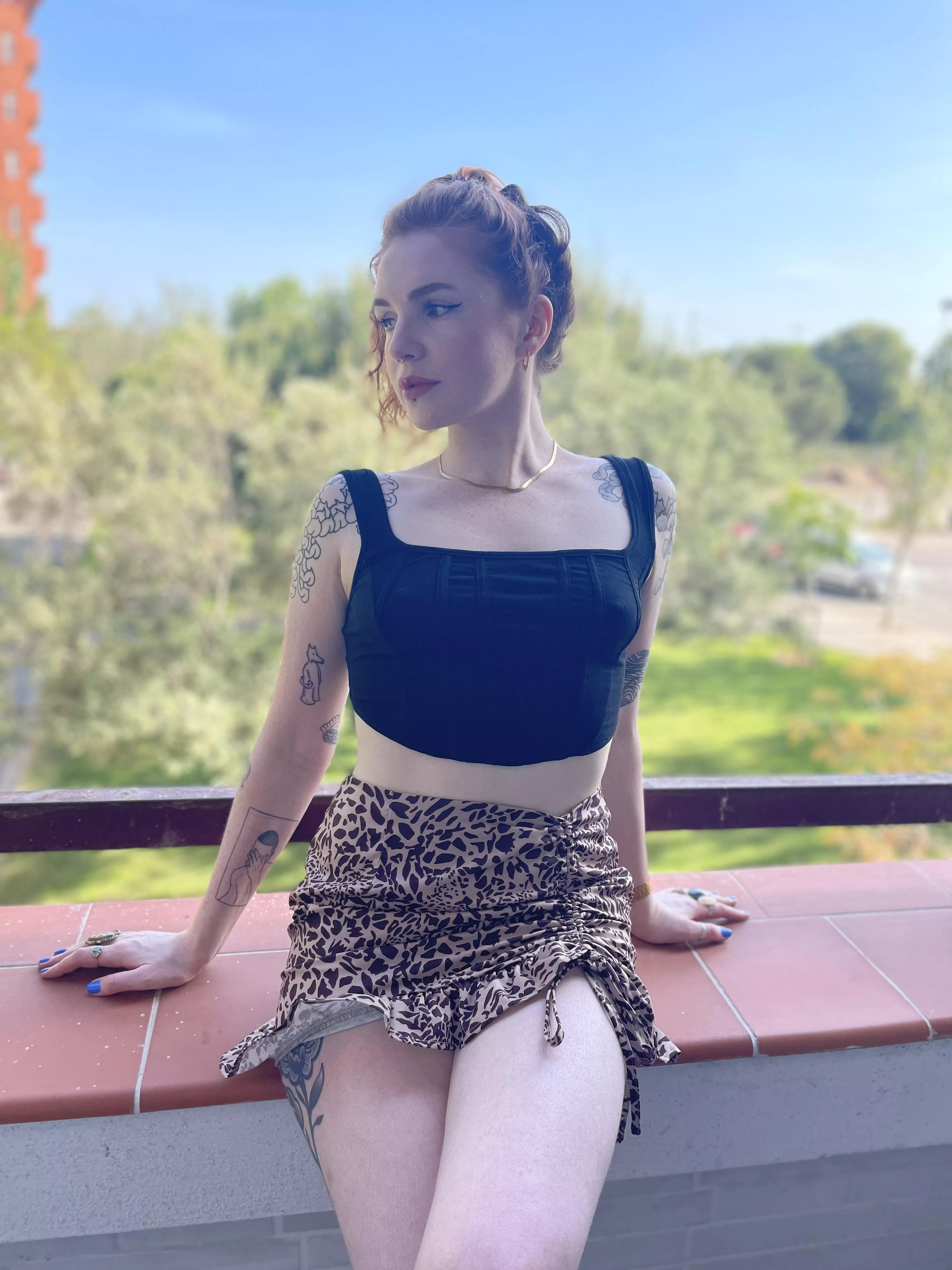 I think the only tops I own at the point are crop tops