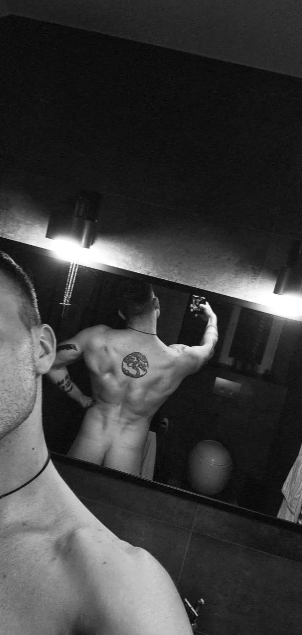 I think this is one of best pics for this day here 🙄🙄