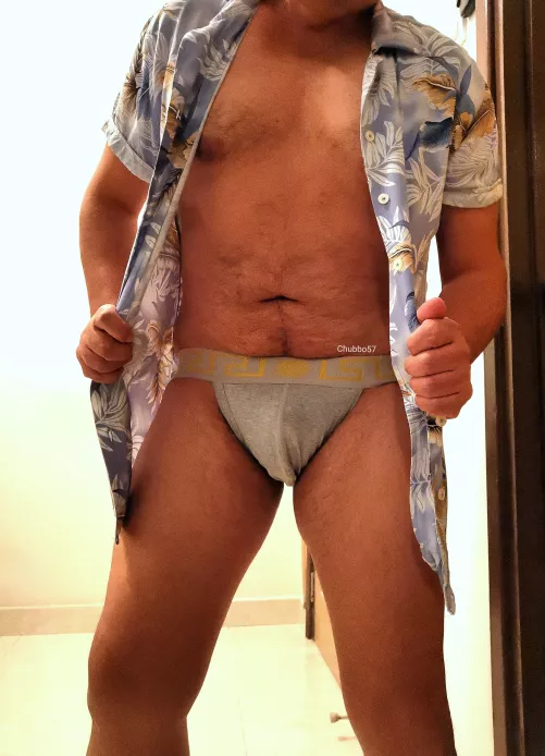 I turn 47 y.o. today. Big love to all who've made my 11mths on Reddit awesome! 🥰😘🎂🎁🎉