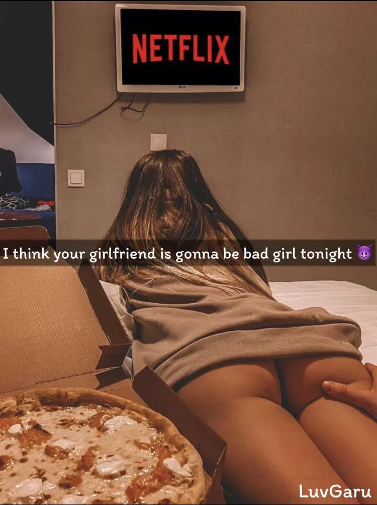 I wanna be bag girl this night 🌙🤤