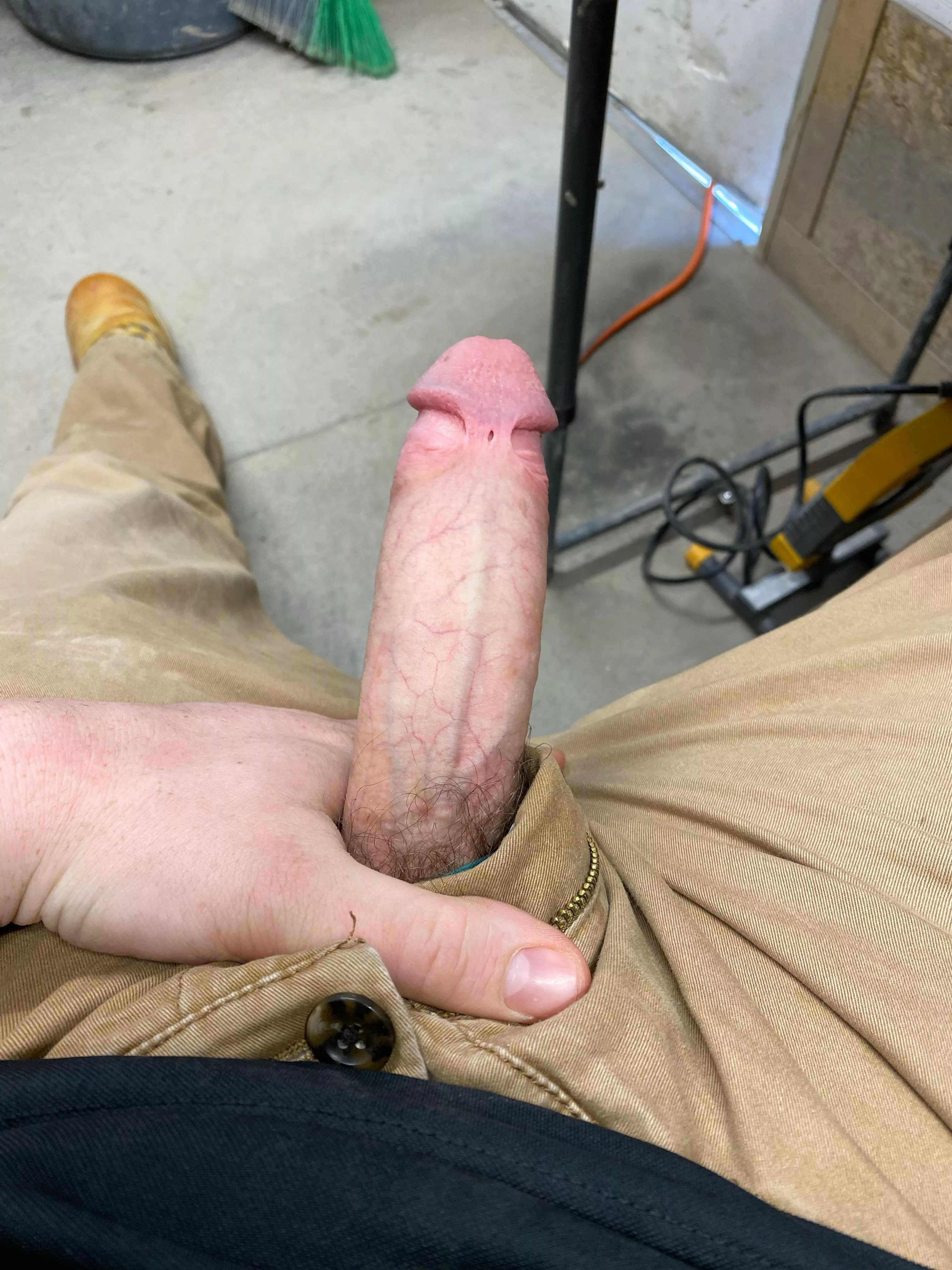 I wanna jerk off at work so bad right now!