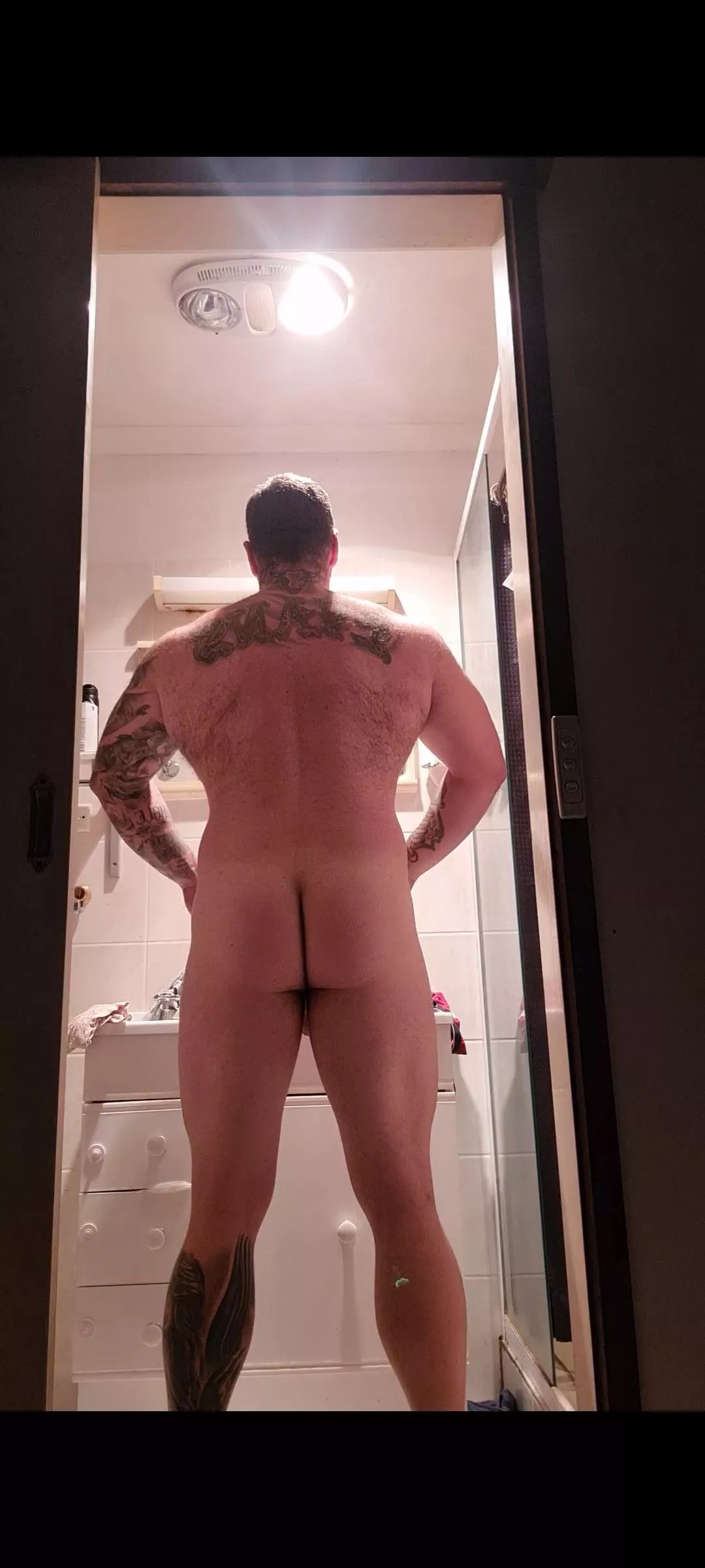 I want my entire back covered and leg sleeve finished I want my entire back covered and leg sleeve finished