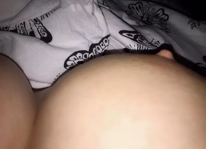 i want my nips sucked.