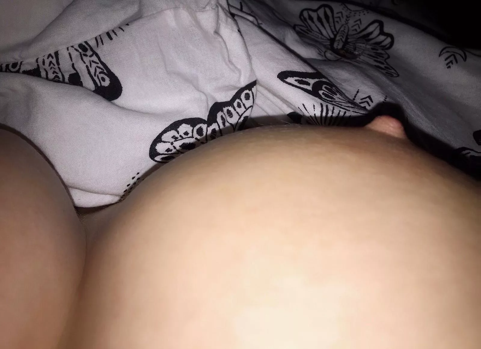 i want my nips sucked.