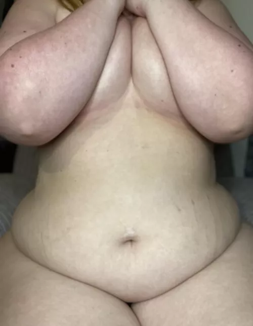 I want to feel your hands on my hips 🙊