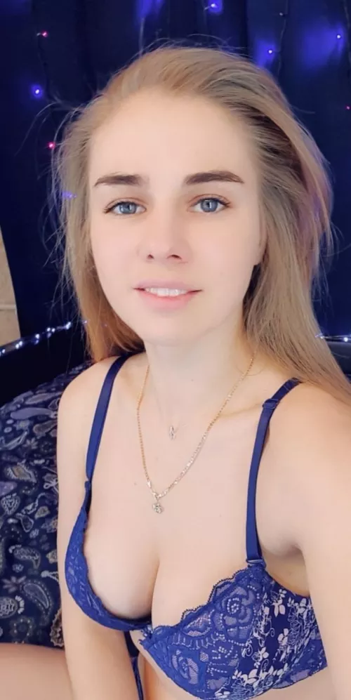 I want to spread my legs and sit on the table.π I will run my finger over my pussy, from my clit to my anal holeπππ₯ Would you like it? Link below