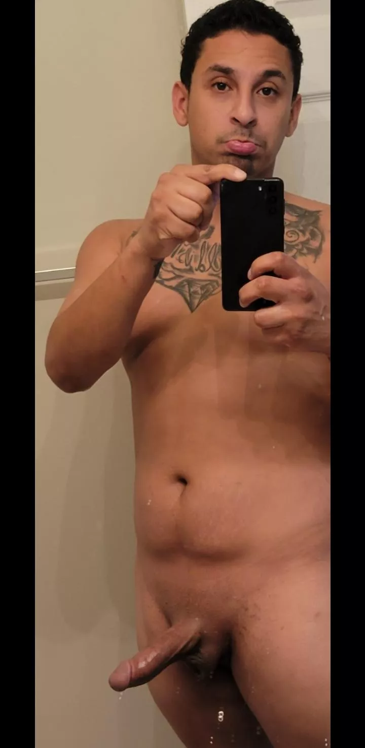 I want you! 😍 latinas are fuckin beautiful 😈