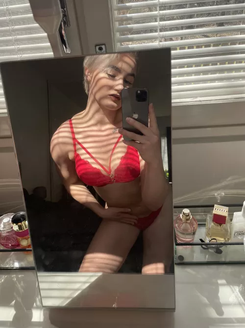 I wish I had a teacher like me when I was in school 😛