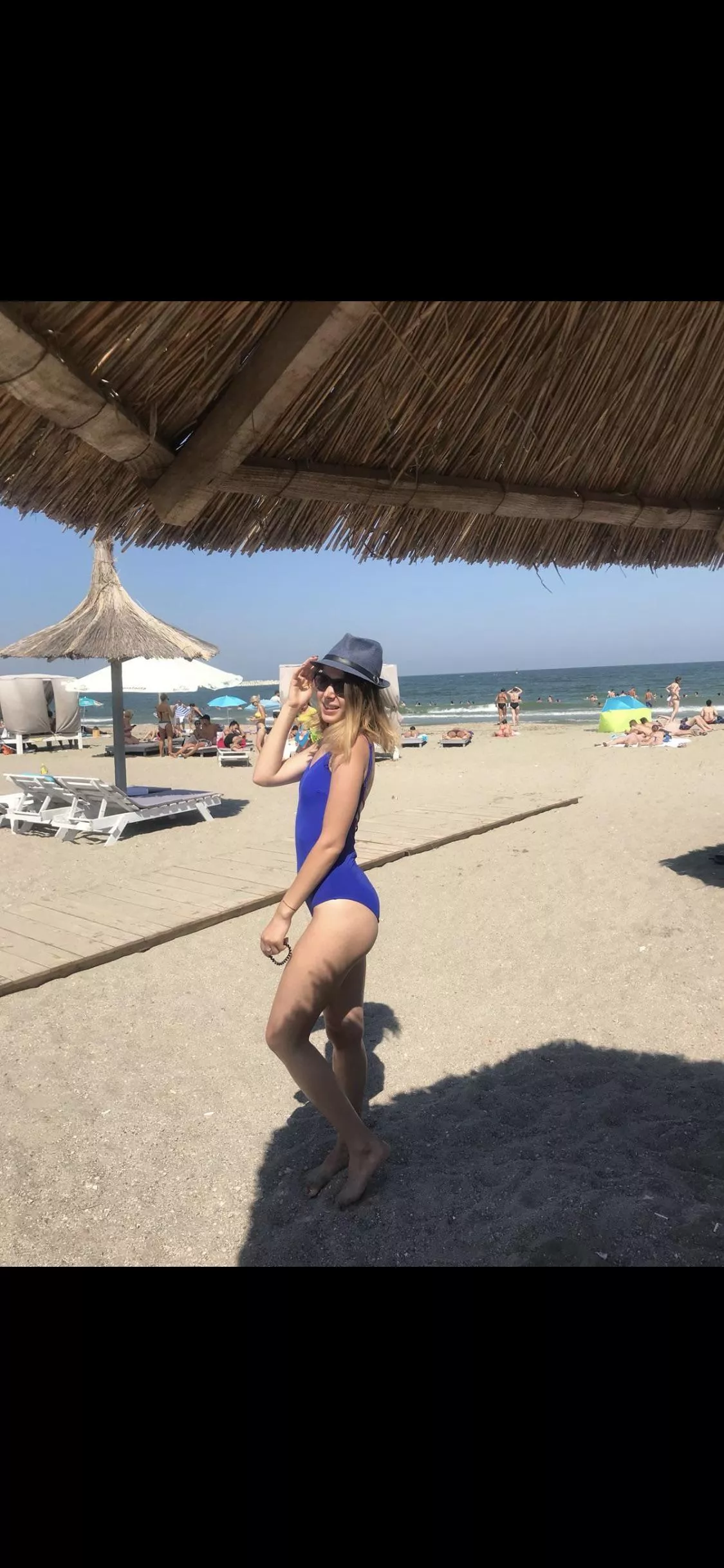 I wish to see my 23F gf fucked by a BWC or BBC. It s all I dream about.