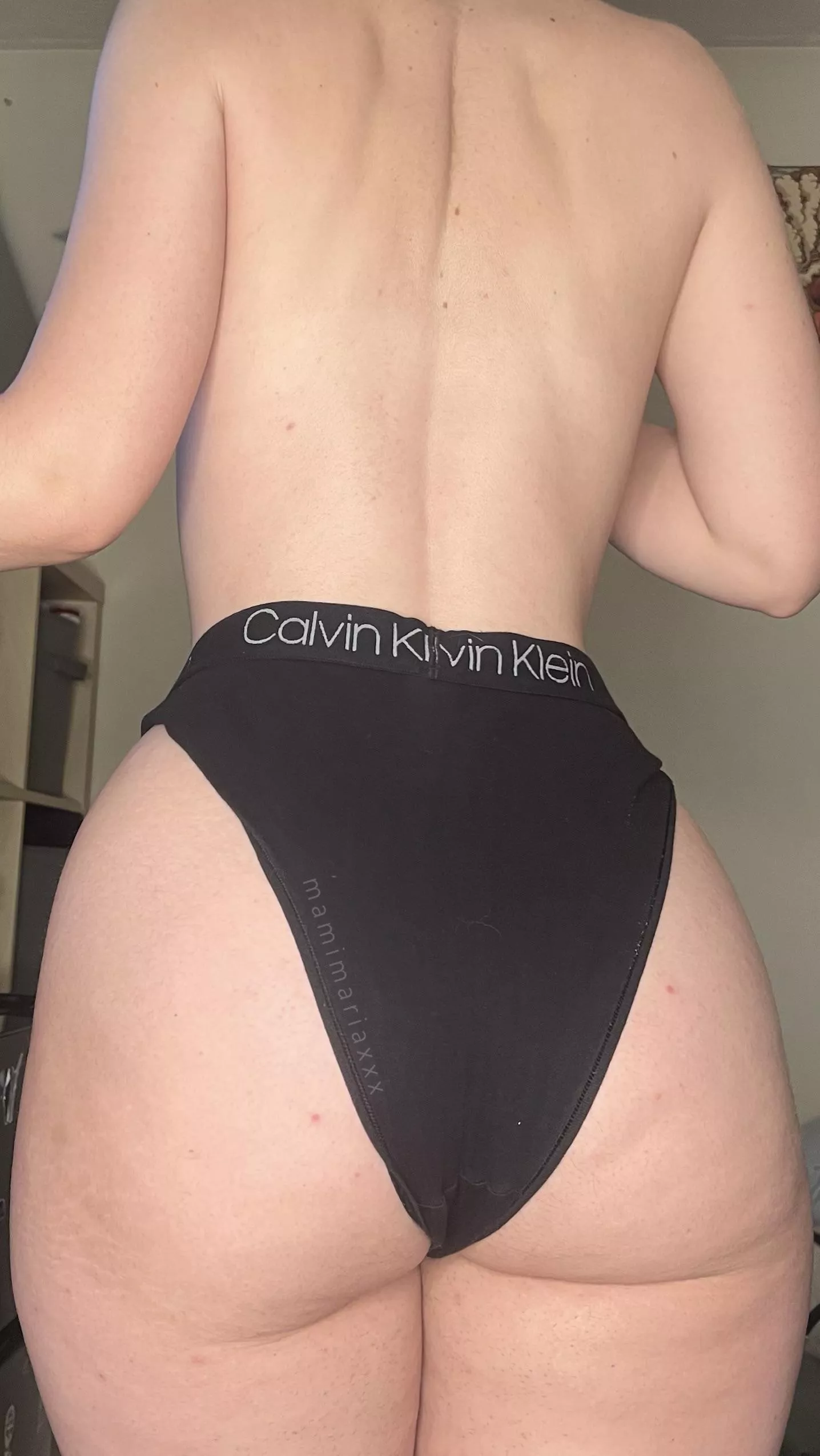 I woke up sooo horny… can you help? 😈