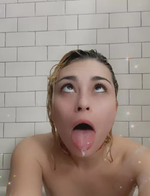 I’d love a face painting 🥰💦💦