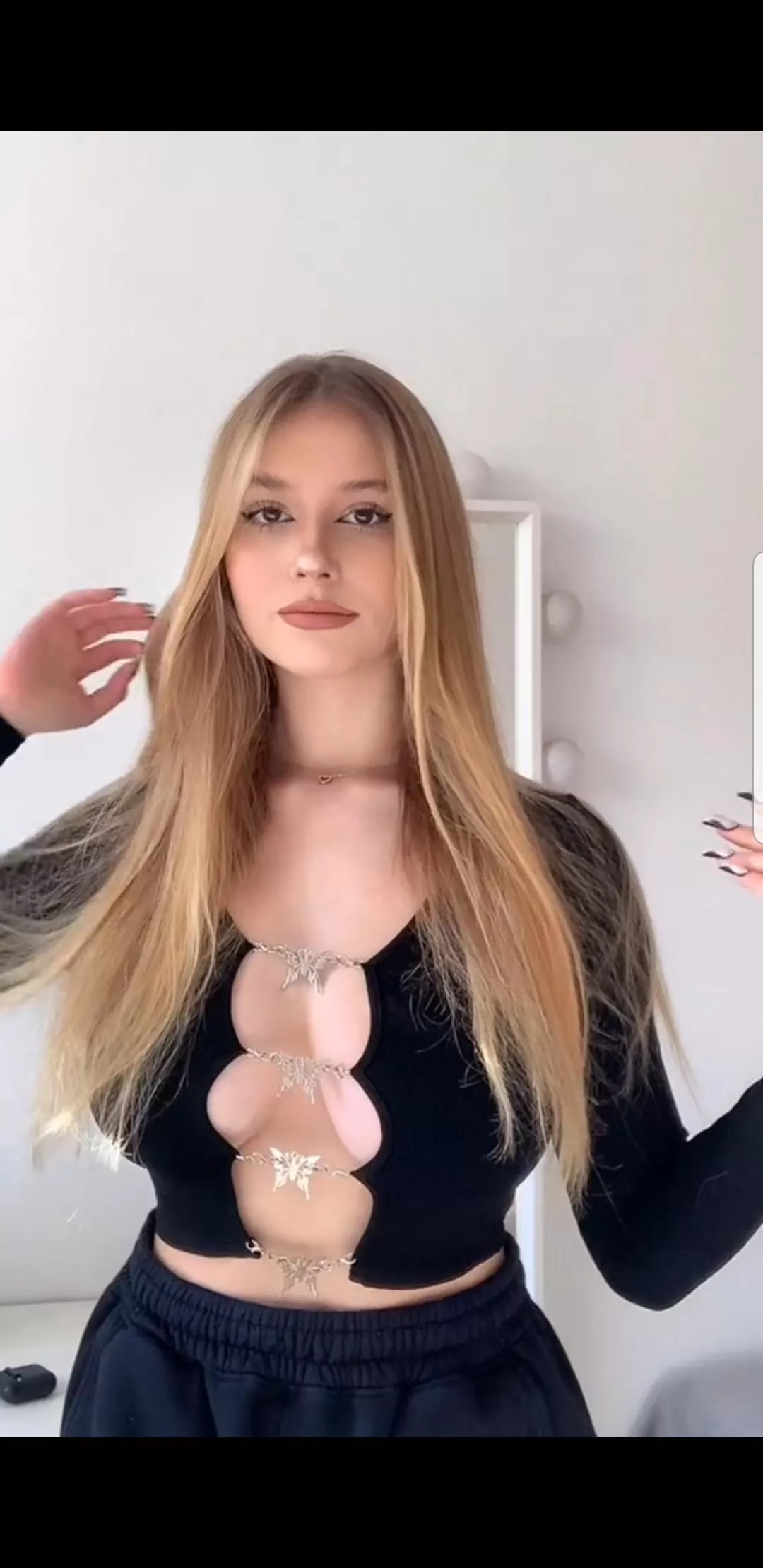 If u interested to make jerk trib/degrade to my gf dm me or add me kik maczeta777 If u interested to make jerk trib/degrade to my gf dm me or add me kik maczeta777