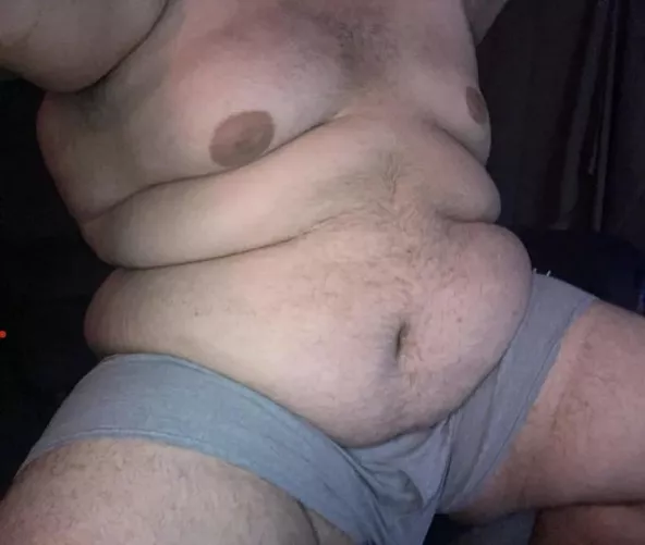 If you grab my rolls while you fuck me, I’ll love you forever😚