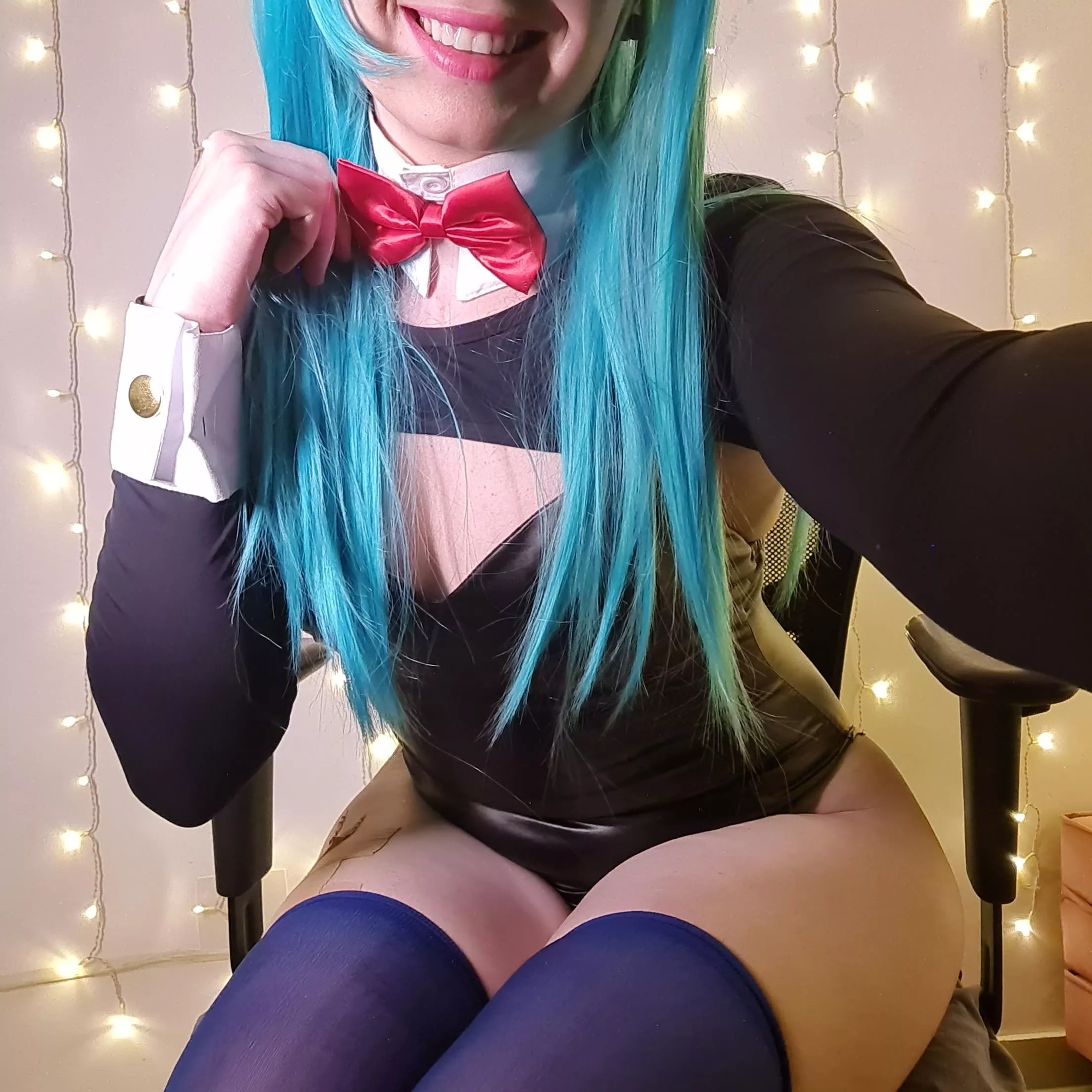 If you saw Bulma just in front of you and give a smile, what would be your reaction?