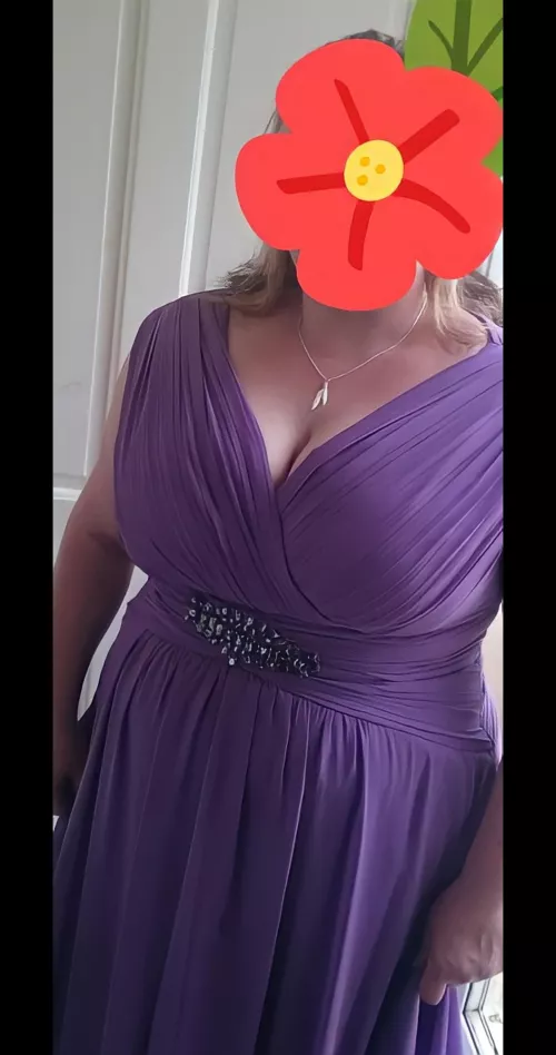 if you saw me at a party, would you try to seduce me now I've got a mom bod? x