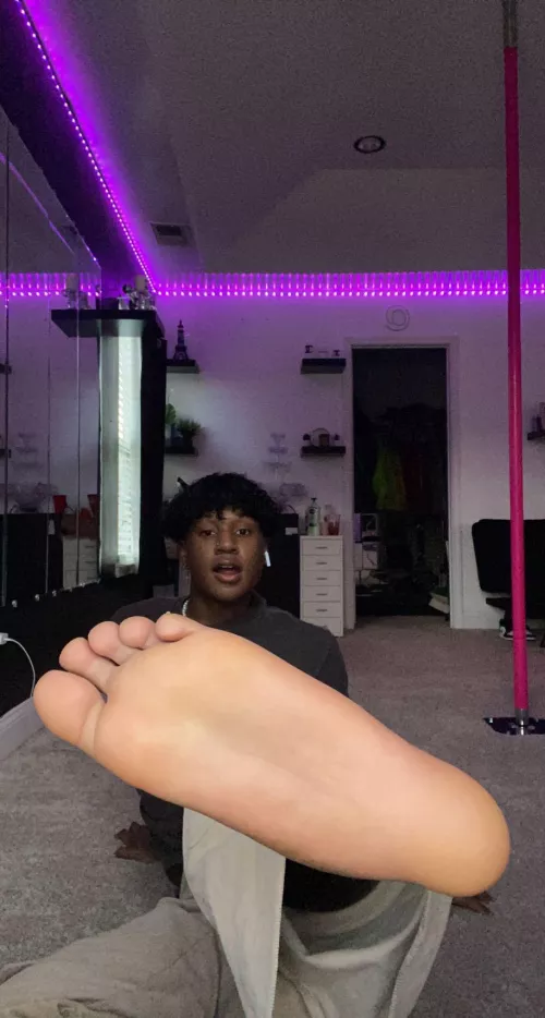 If you would lick the bottom of my feet 👣 Add me on snap @armanirhodes