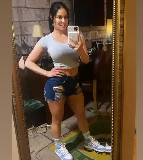 IG Mirror Selfie