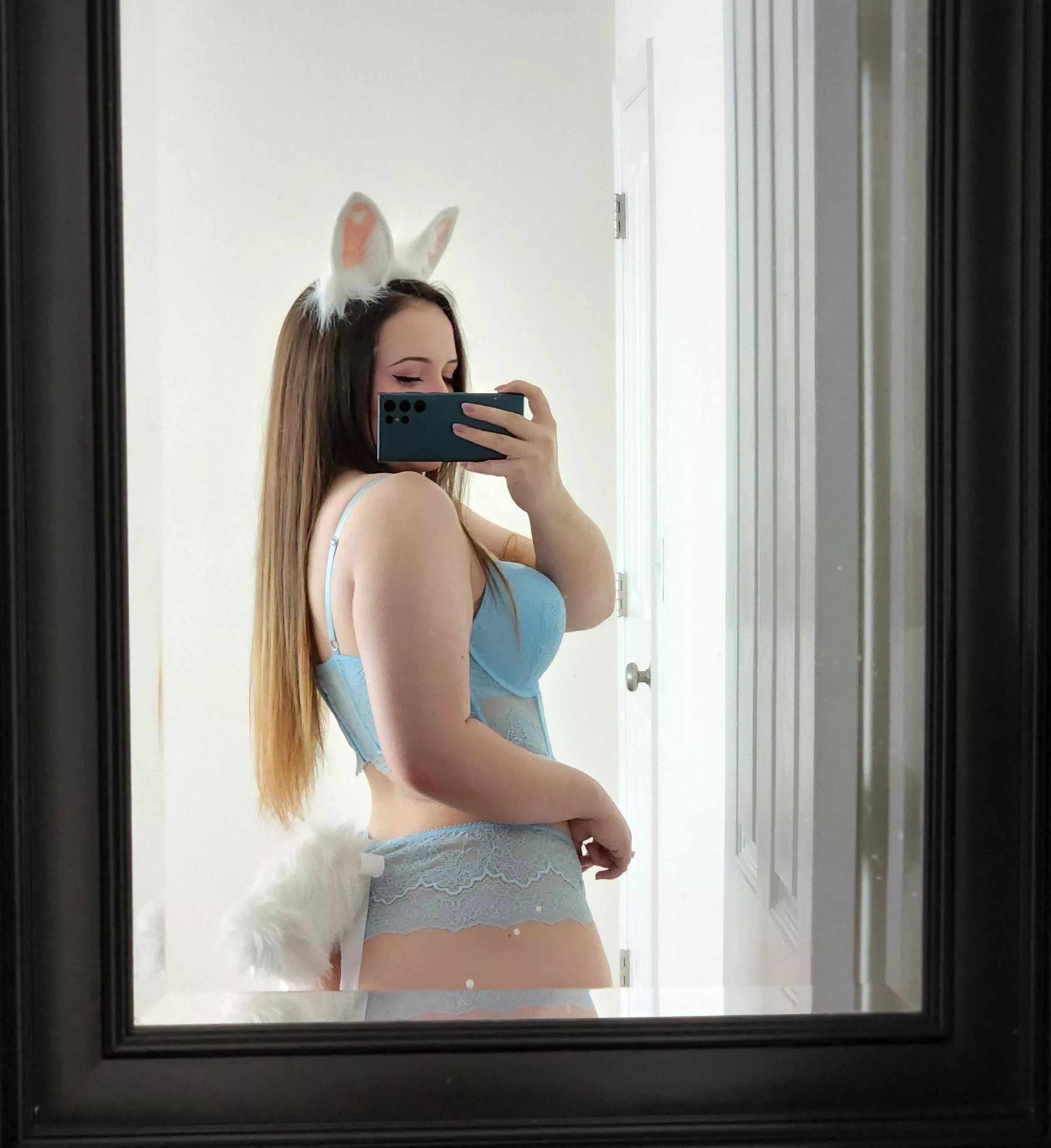 I'll be your bunny and hop hop hop for you 🐇💕