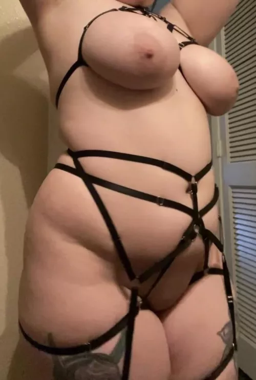 I’ll get more tattoos, I promise.🖤 (26f)