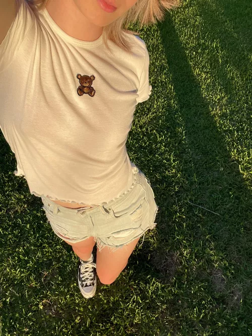 i’ll give you a kiss if you follow my instagram 😽