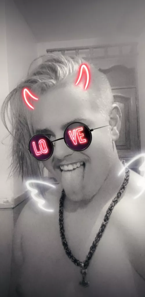 im 19yo and im just startin to feel better bout myself