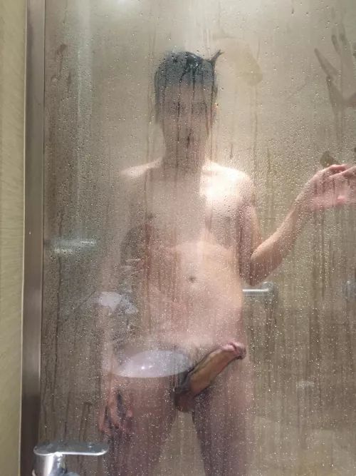 I’m a latino twink 22 🫣🤓👉👈