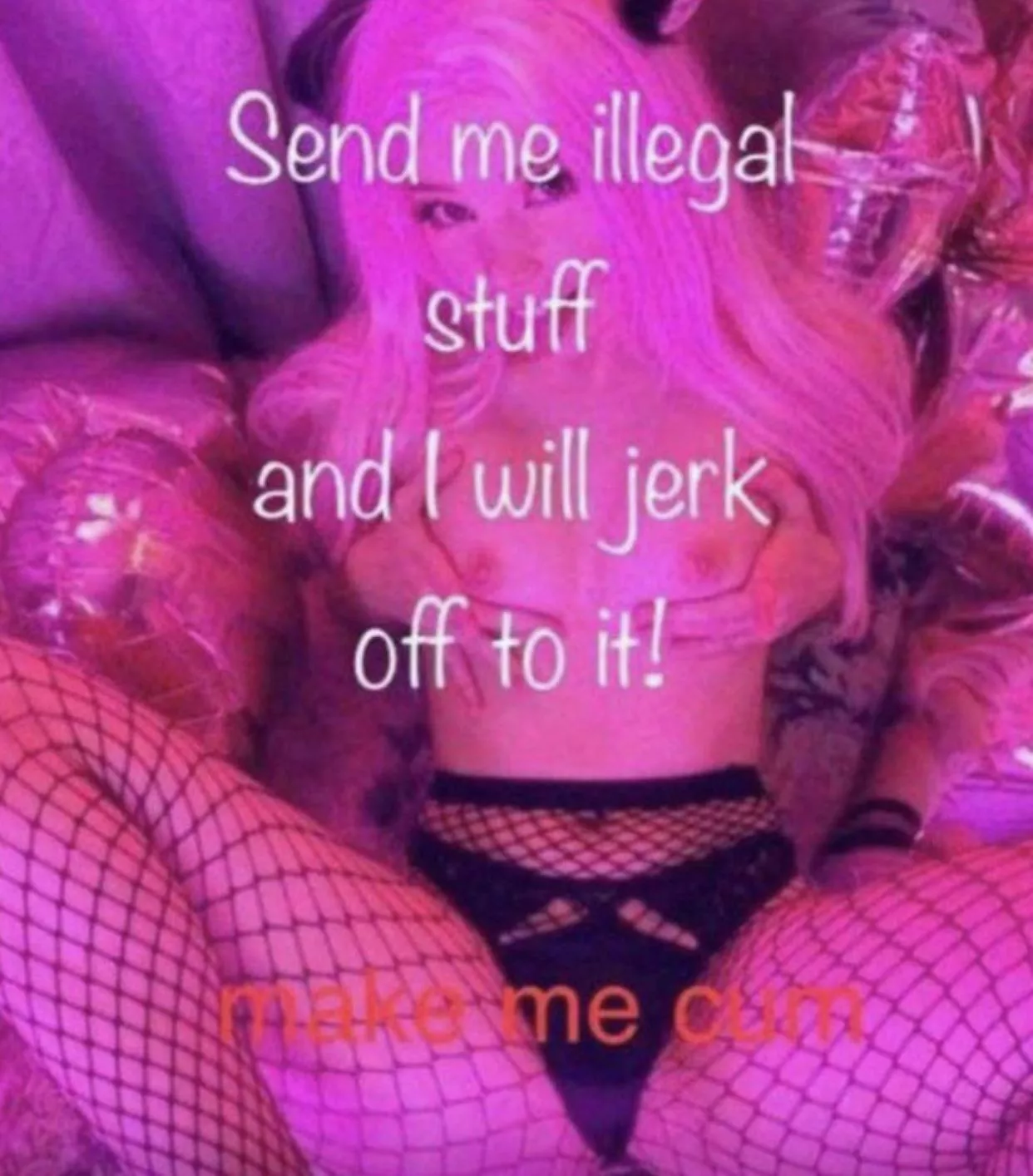 I’m bored and horny asf so hit me up and I’m down to jerk to anything