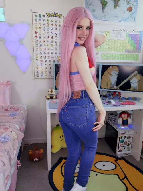 I'm bored play with me ππ