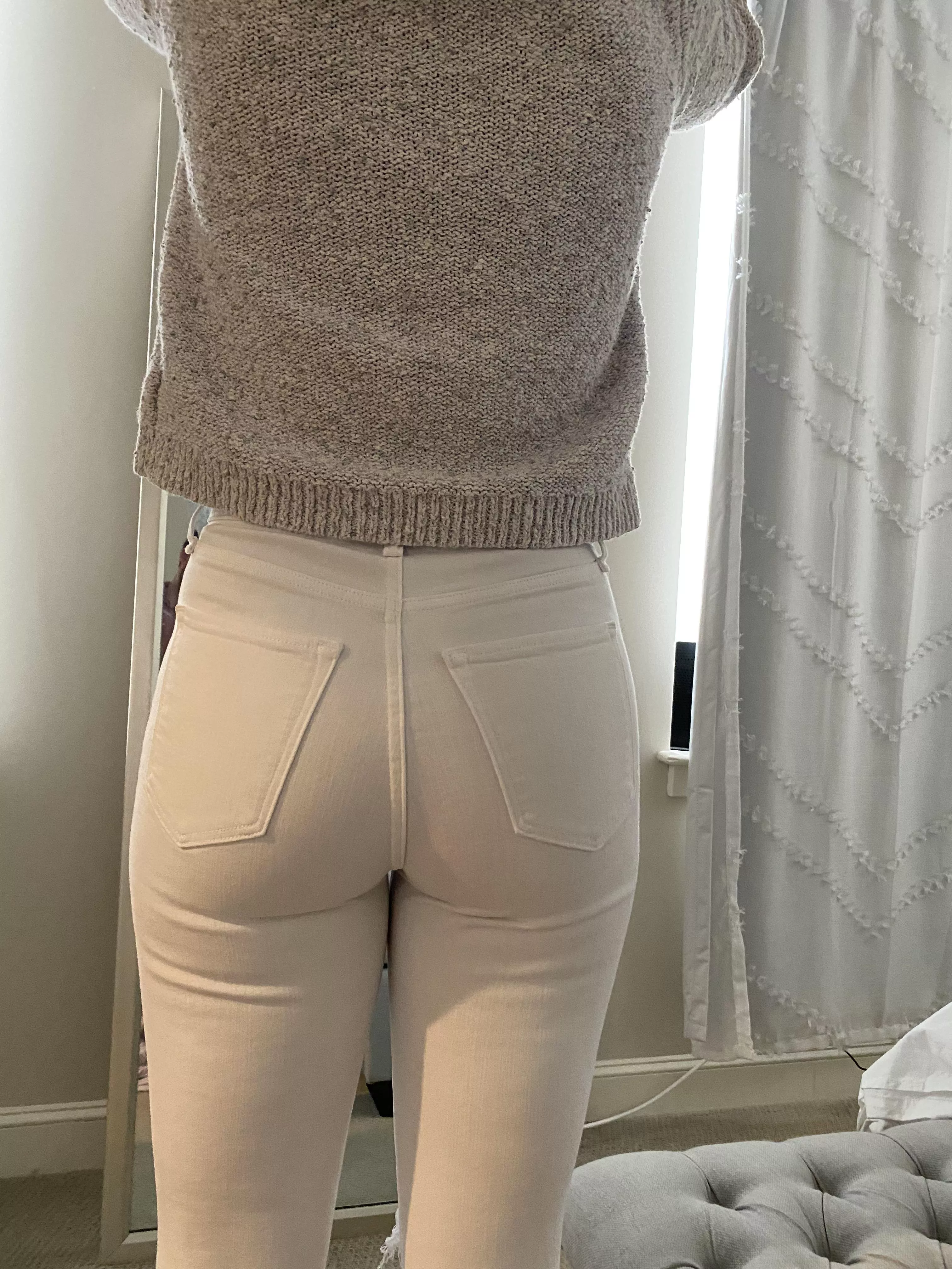 I’m enjoying the white jean trend