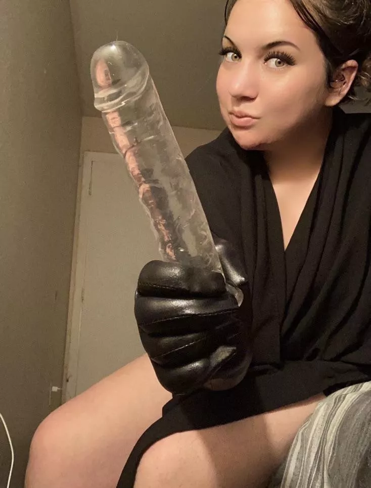 I’m going to bend you over my lap and make you my bitch 😈 it’s torment time with mistress & you and your tiny clitty are in for it sissy ☠️ [domme]
