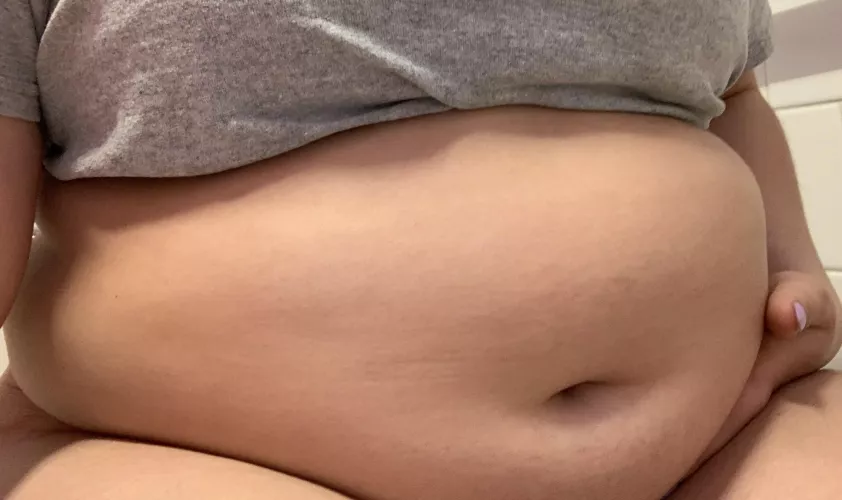 i’m going to stuff myself silly today! come watch as i fill myself to the brim and become the fat cow i’ve always wanted to be! dm me for the video!!