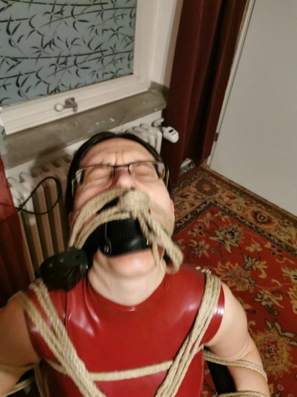 I´m in pain and I love it! [F]