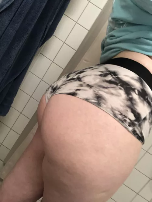 I’m in the market for a face I mean chair…